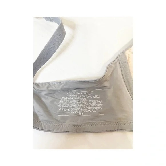NWOT Victoria’s Secret Racerback Semi Demi Bra - Picture 3 of 3